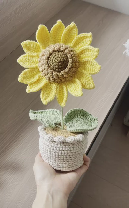 🌻 Handmade Crochet Flower in Pot – A Charming Valentine’s Gift 🎁